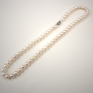 Freshwater Light Pink Pearl Necklace